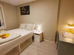 Кровать или кровати в номере Beautiful, convenient, central room 2