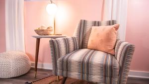 Galeriebild der Unterkunft [1] Chic & Cozy Retreat Walk to KU/Mass/Dining! in Lawrence