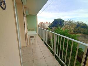 Balkón alebo terasa v ubytovaní Charmant 4 pièces à Sète avec balcon, proche plage, activités familiales et commodités - FR-1-338-509