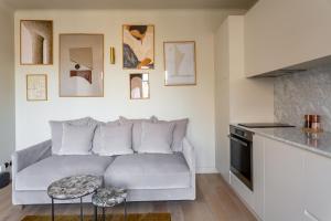 مطبخ أو مطبخ صغير في The Carla Suite Eiffel Tower View