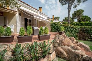 Κήπος έξω από το Casa los Jardines del Lago