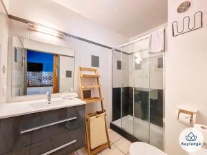 Ένα μπάνιο στο T1- Leko Réunion 3 étoiles - Proche des plages de l'Ouest