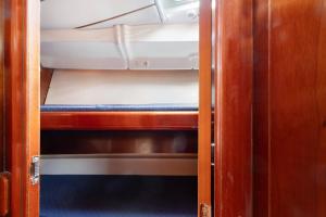 Pato Lucas Sail Boat emeletes ágyai egy szobában