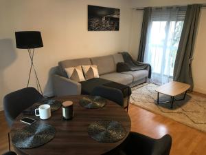 Χώρος καθιστικού στο Paris Neuilly-sur-Seine Appartement bien situé