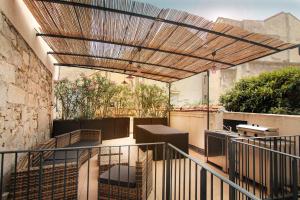 Μπαλκόνι ή βεράντα στο La Terrasse du Merle - City center