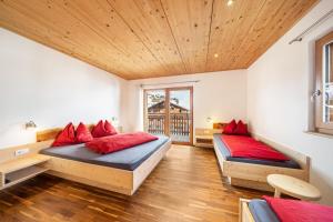 Posteľ alebo postele v izbe v ubytovaní Seppnerhof Ferienwohnung Enzian