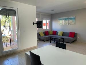 Część wypoczynkowa w obiekcie Apartamento Pueblo Cid