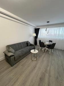 Gallery image of Avanera Sunny Apartments in Suceava