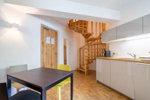 Kuchyňa alebo kuchynka v ubytovaní Apartment Sonnleitner