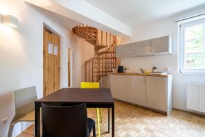 Kuchyňa alebo kuchynka v ubytovaní Apartment Sonnleitner