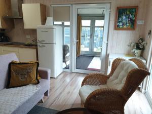 Kuchyňa alebo kuchynka v ubytovaní Apartamenty pod Wilczakiem
