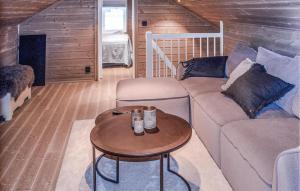 Χώρος καθιστικού στο Lovely Home In Eggedal With Wifi