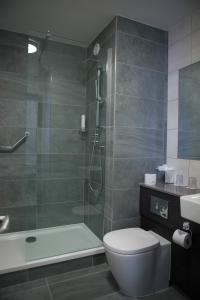 Et bad på Maldron Hotel Pearse Street Dublin City