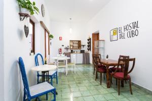 Kuchyň nebo kuchyňský kout v ubytování El Hostal del Cubo