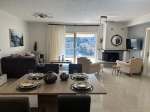 Fotografie z fotogalerie ubytování Chrysa's Luxury Apt. View of Palamidi v destinaci Nafplio