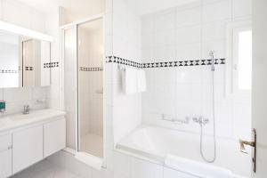 Koupelna v ubytování Hotel Schiff am Rhein