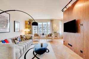 Istumisnurk majutusasutuses Luxury Suite by Les Maisons de Charloc Homes