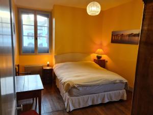 Postel nebo postele na pokoji v ubytování MAISON IRIBERRIA