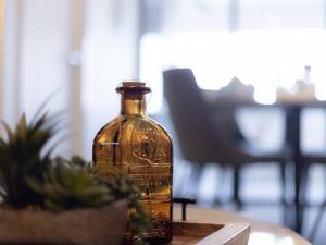 Toowong Central Carpark and Wifi Great value 1BR Apt的酒水