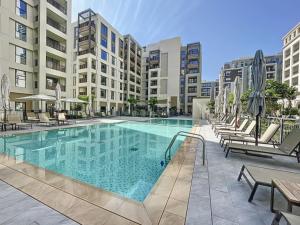 Bazén v ubytování Summer at Creek Beach - Calm One Bedroom nebo v jeho okolí