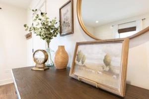 Fotografie z fotogalerie ubytování Downtown Luxury Farmhouse Apartment #2 v destinaci West Dundee