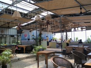 Mad about Coco Yoga & Beach Retreat餐厅或其他用餐的地方