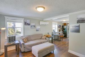Køkken eller tekøkken på Pet-Friendly Chattanooga Duplex in NorthShore!