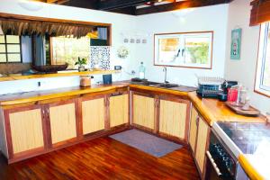 Köök või kööginurk majutusasutuses Villa Ruma Maria