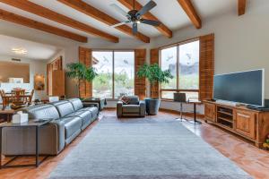 Foto sihtkohas Apache Junction asuva majutusasutuse Apache Junction Desert Gem with Patio and Views! galeriist
