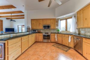 Foto sihtkohas Apache Junction asuva majutusasutuse Apache Junction Desert Gem with Patio and Views! galeriist
