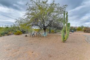 Foto sihtkohas Apache Junction asuva majutusasutuse Apache Junction Desert Gem with Patio and Views! galeriist