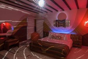 Gallery image ng Joshua Tree Heated Pool & Spa I Vibes- JT Improper sa Sunfair Heights +37 photo