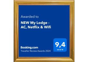 Sertifikat, nagrada, logo ili drugi dokument prikazan u objektu NEW My Lodge - Parking, AC, Netflix & Wifi
