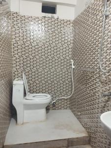 Phòng tắm tại City Guest House