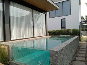 Bazén v ubytování 8 Valley Khaoyai nebo v jeho okolí