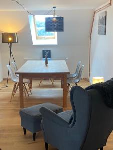 TV a/nebo společenská místnost v ubytování Allgäu Cottage - traumhafter Blick in die Schweizer Berge