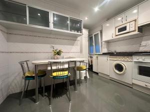 Photo de la galerie de l'établissement Apartamento Cervantes 601, à Santander