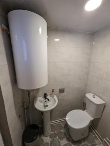 Vannituba majutusasutuses Ecohouse Svaneti