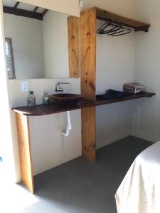 Una cocina o zona de cocina en Pousada Porto Taipus