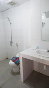 Ванная комната в Hotel Netral Jombang