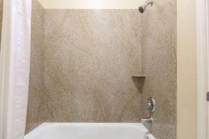 Gallery image of Days Inn by Wyndham Baytown East in Baytown