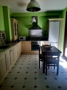 Kuchyň nebo kuchyňský kout v ubytování Casa Cotis Beceite
