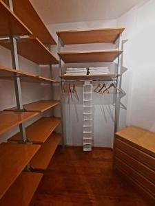 Palanda nebo palandy na pokoji v ubytování Casa Cotis Beceite