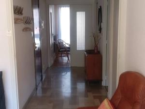 Fotografia z galérie ubytovania Charmant F2** avec Terrasse et Garage - Proche Thermes, Centre-Ville et Wifi - Amélie-les-Bains - FR-1-703-30 v destinácii Amélie-les-Bains-Palalda