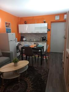 Juve Relax Apartman 8623 Balatonföldvár, József Attila utca 6 kép - 2