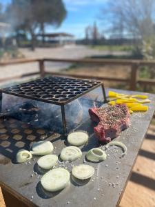 Kemudahan BBQ tersedia untuk tetamu di apartmen +9 gambar