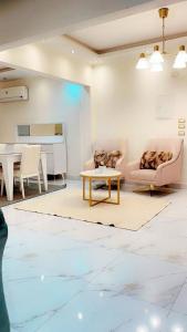 Ruang duduk di شارع جامعة الدول العربية - المهندسين