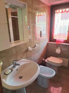 Kylpyhuone majoituspaikassa Nino Apartment IUN R6563