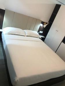 Postel nebo postele na pokoji v ubytování Tolle Aussicht und zentrale Lage