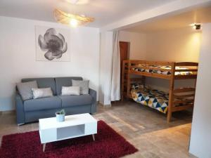 Postel nebo postele na pokoji v ubytování Joli studio calme et moderne